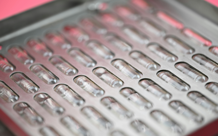It’s time to learn about manual vs. automatic capsule filling machines